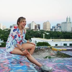 Meet your Posher, Lila